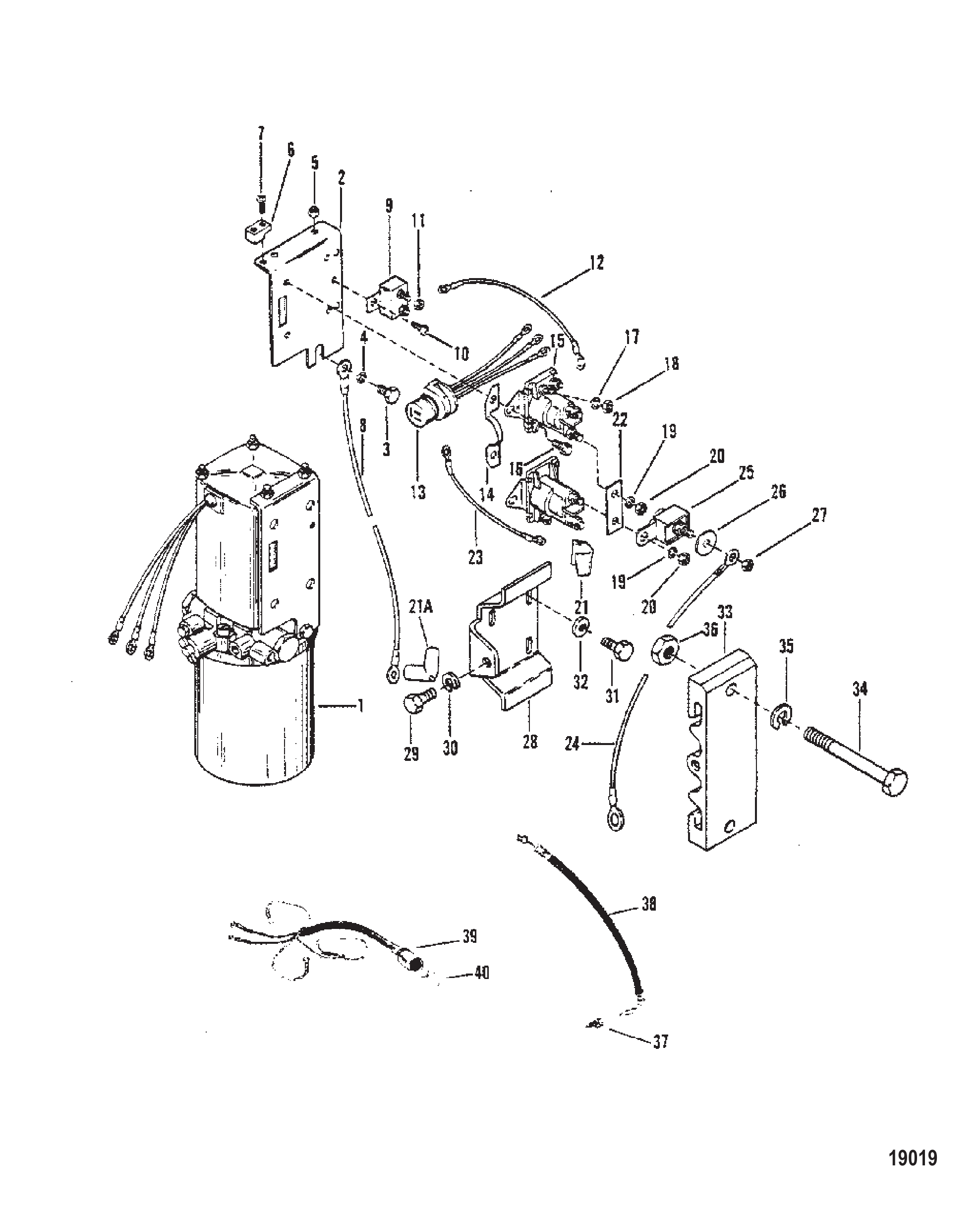 液压泵支架(序列号5432022及以上) Hydraulic Pump Bracket (S/N-5432022 and Up)