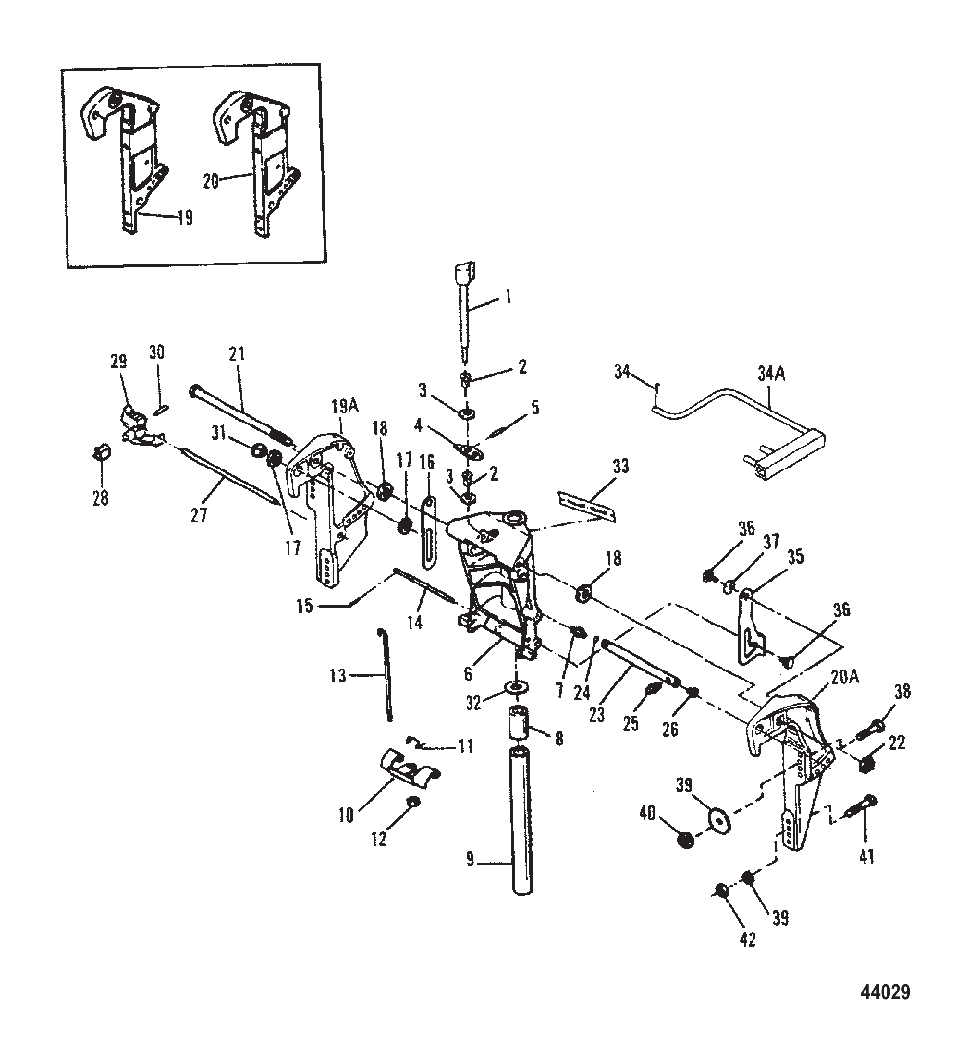 旋转/艉板支架（手动倾斜） Swivel / Transom Brackets (Manual Tilt)